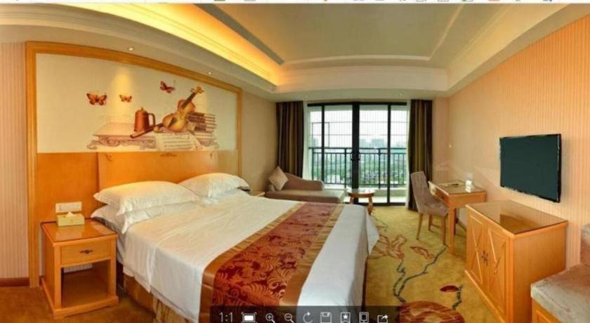 Vienna Classic Hotel Qingyuan Taihe Ancient Cave Scenic Area Exterior foto